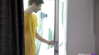 Cute Muscular Guy Raw Fucks y. Guy's Anal Virginity For Peeping