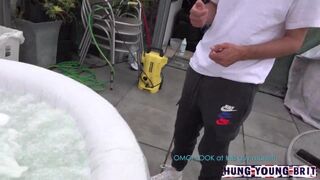 The Heatwave across Europe has made us all seek water and they got a blow up Jacuzzi on the roof