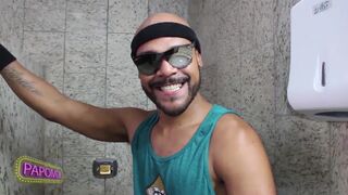 Porn star Daniel Carioca reveals the backstage of the shows