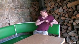 YOUNG CUTE BOY - OUTDOOR WEBCAM