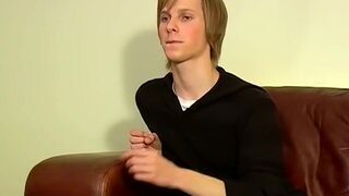 Feminine gay Mike Andrews masturbates solo after interview