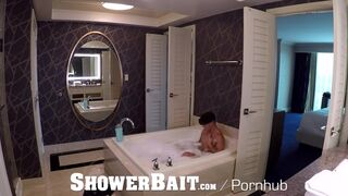Shower Str8 bait shower fuck with Casey Everett and Mason Lear