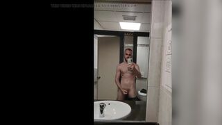 WC cruising shopping center