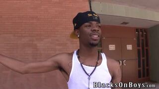 peeWee Goes To Town On A Black Cock