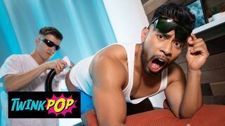 Twink - Maverick Sun Pounds Ihan Rodriguez's Smooth Asshole And Fills It With His Cum