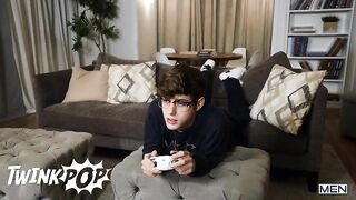 Twink - Jock Angel Rivera Fucks The Bottom's Mouth Joey Mills Before He Takes His Big Cock Deep