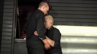 Tattooed jock Mickey Taylor anal fucked by hung Lee Will