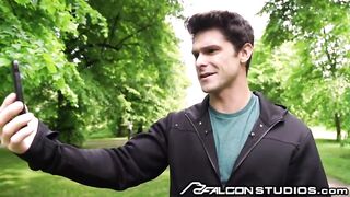 Josh Moore Hookup Date With Andro Maas