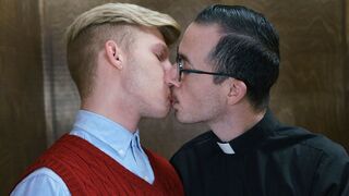 Blonde Twink Catholic Altar Boy Fucks Priest In Confession