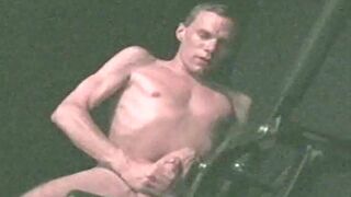 muscle boy auto self suck his cock at the musculation sport