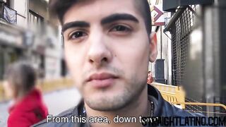 Handsome latino receives bare cock in asshole before dineros