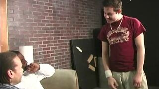 Gifted amateur white guy gets gangbanged by blacks