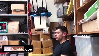 Pretty Thief Jeremy Spreadums Caught Stealing By Cop