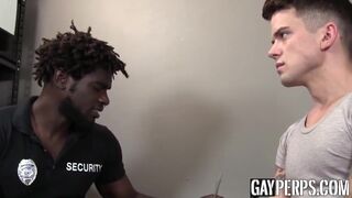 Inked jock hardcore BBC bareback drilling for shoplifting