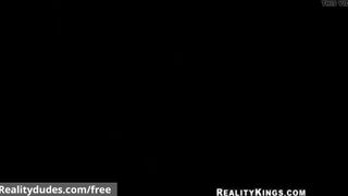 In The Bum - Trailer preview - Real Dudes