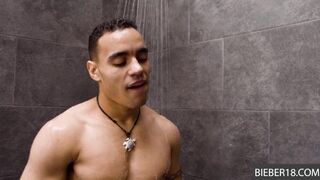 Anally pleasing at the shower!