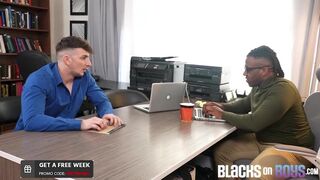 Hot - Work Stress Relief Finds Jock Getting His Ass Pumped