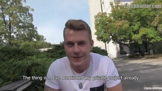 Shameless Dude Doesn't Care About Passersby Enjoys Wild Raw