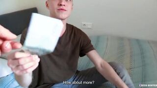 Hunter - Watch This Photography Student Get Filmed When He Happily Sucks A Cock