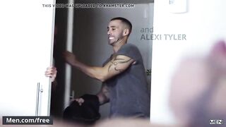 Men - Alexy Tyler Shawn Hardy William Seed - Closet Peep