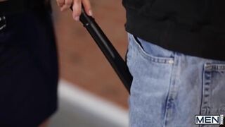 Two Geeks One Cop/ MEN / Aften OpalTheo Brady, Hatler