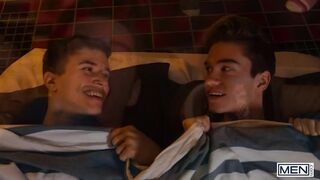 MEN - Jordan Lake Gives Maverick Sun A Chairlift Blowjob, Then Maverick Cums On Jordan's Goggles