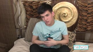 Hardcore Lover Xander Drills Himself With A Dildo!