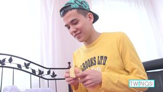 Xander's Anal Gaping & Drilling Scenes Are Pretty Hot!