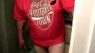 Straight fat redneck takes a shower