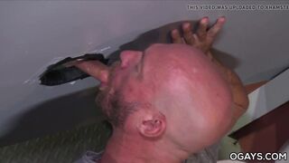 Spice Up The Sex Life With Gloryhole Fun