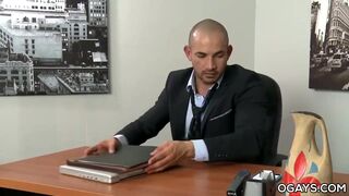 Alejandro fucks his lover