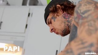 Bo Sinn Wakes Up To His Roommate Alex Montenegro's Mess In The Kitchen And Makes Him Pay For It - Papi