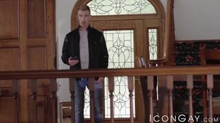 Muscular stud Cade Maddox anal fucks twink Hunter Smith