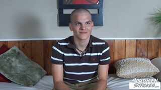 Hot Buzz Haircut Amateur Masturbates Solo