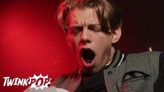 Twink - Leo Louis Takes It Deep In Missionary Before He Gets Drilled In Piledriver Till He Orgasms